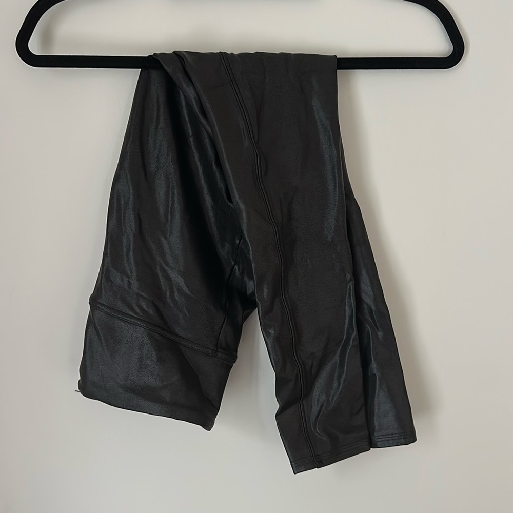 Spanx leather leggings size medium